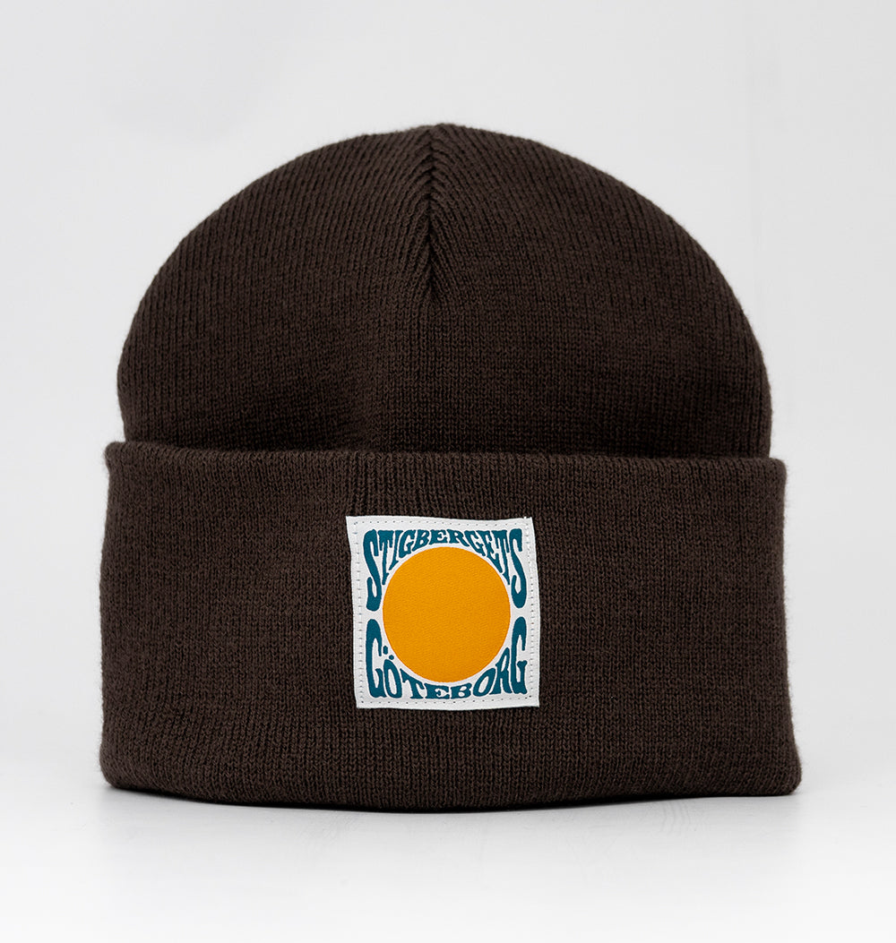 Beanie with patch  - Brown