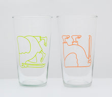 Load image into Gallery viewer, Stigbergets Glasses THE BIRD 47 cl - pack of two ORANGE &amp; LIMEGREEN
