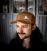 Load image into Gallery viewer, Cap Seagull - Retro Trucker Camel
