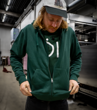 Ladda upp bild till gallerivisning, Hoodie med dragkedja Stigbergets Grön

